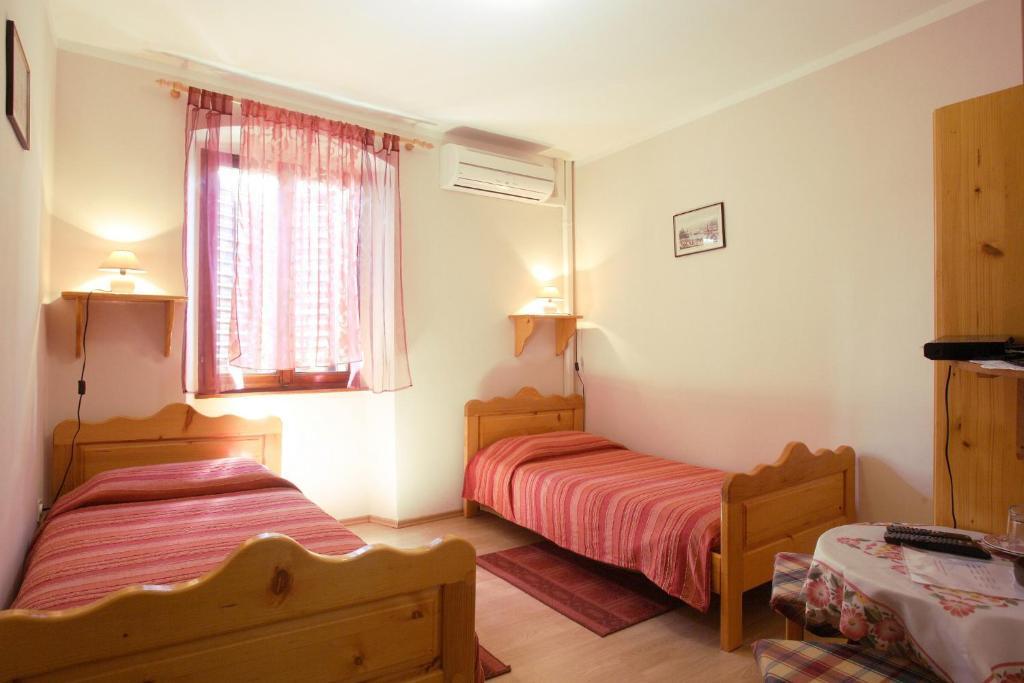 Rooms Sara Grožnjan Camera foto